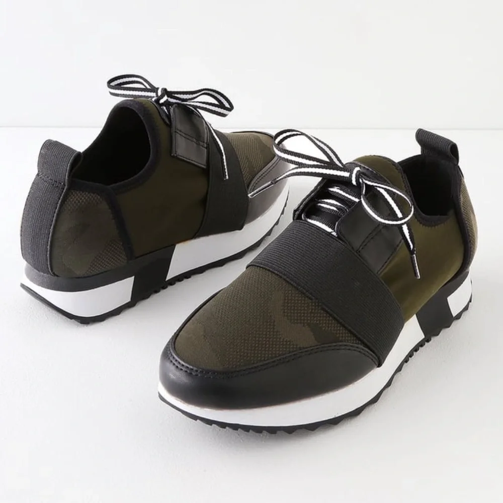 Steve Madden | Antics Green Camo Sneaker 7.5